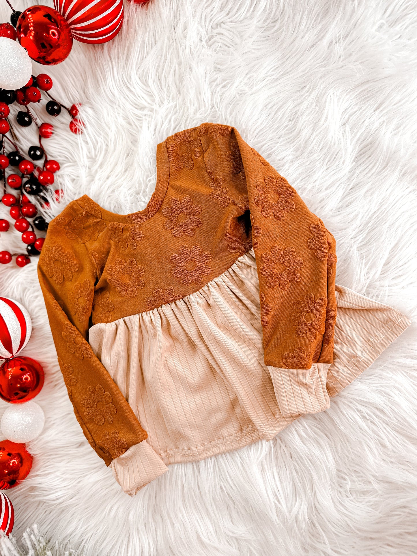 Magnolia Top- Neutral Floral
